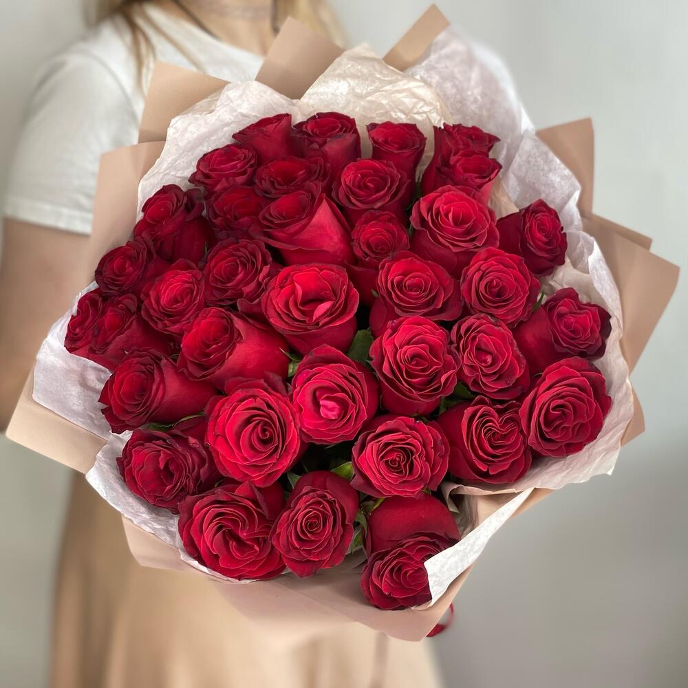 Букет из 35 красных кенийских роз