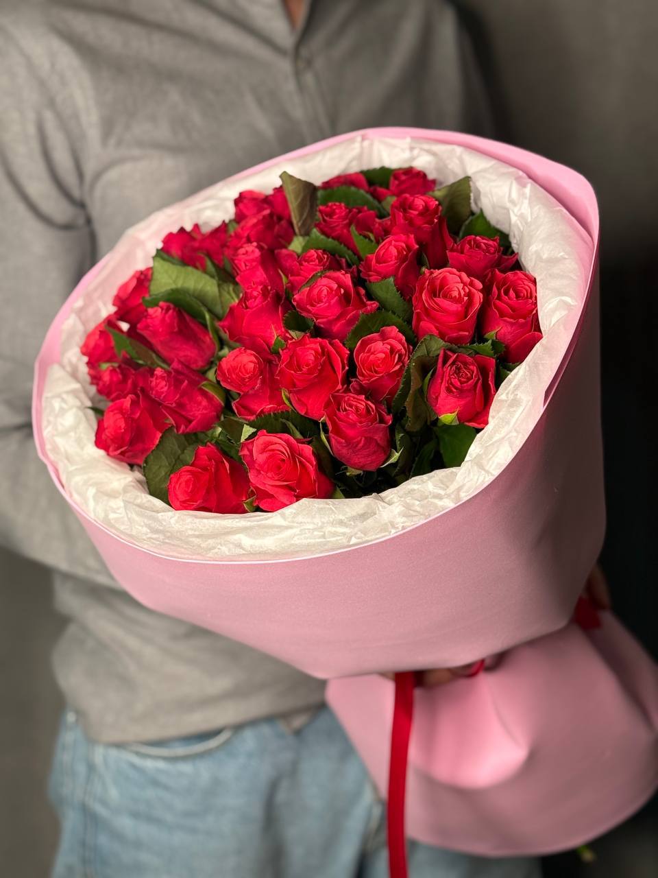 Букет из 31 Малиновой Розы №336